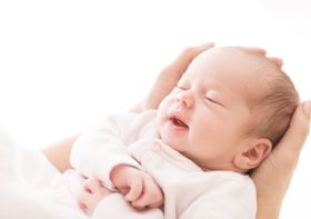 Resultados maternos,neonatales e infantiles de la inducción del parto vs el parto de inicio espontáneo